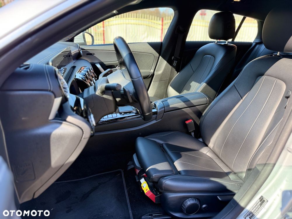 Mercedes-Benz CLA 250 e 8G-DCT Edition Progressive Line - 16