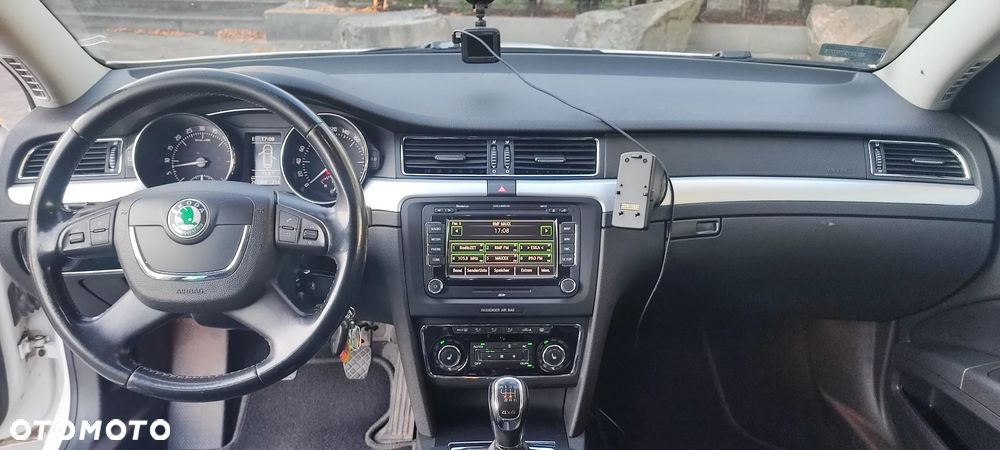 Skoda Superb 2.0 TDI Comfort 4x4 - 8