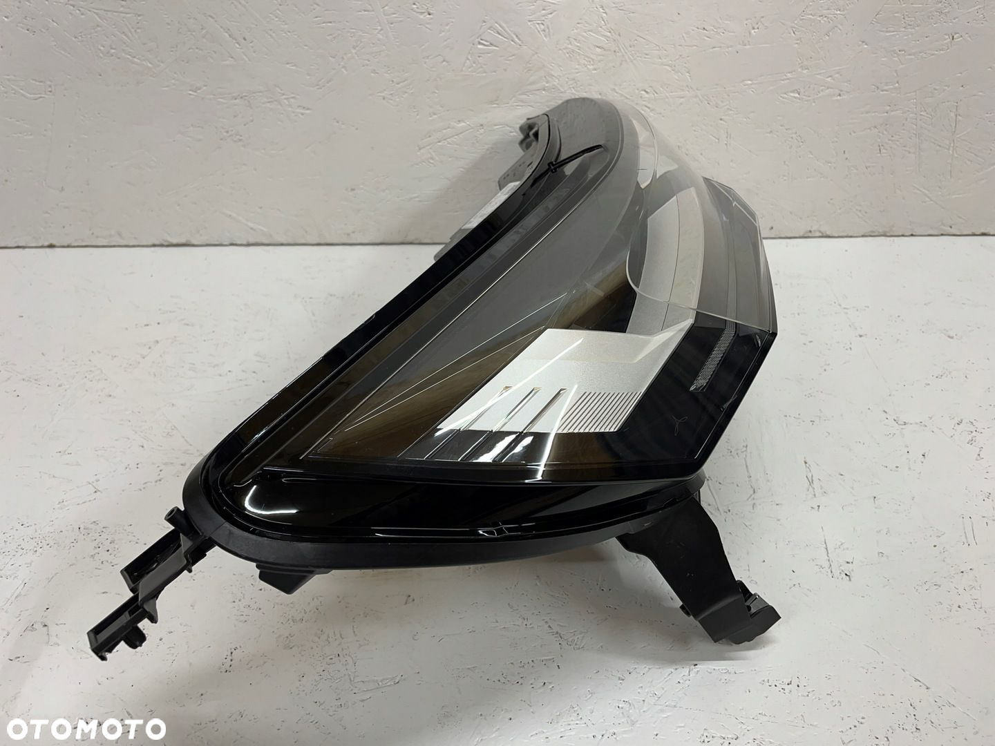 RENAULT CAPTUR E-TECH LED PURE VISION REFLEKTOR 260107674R VAT WYS 24H - 3