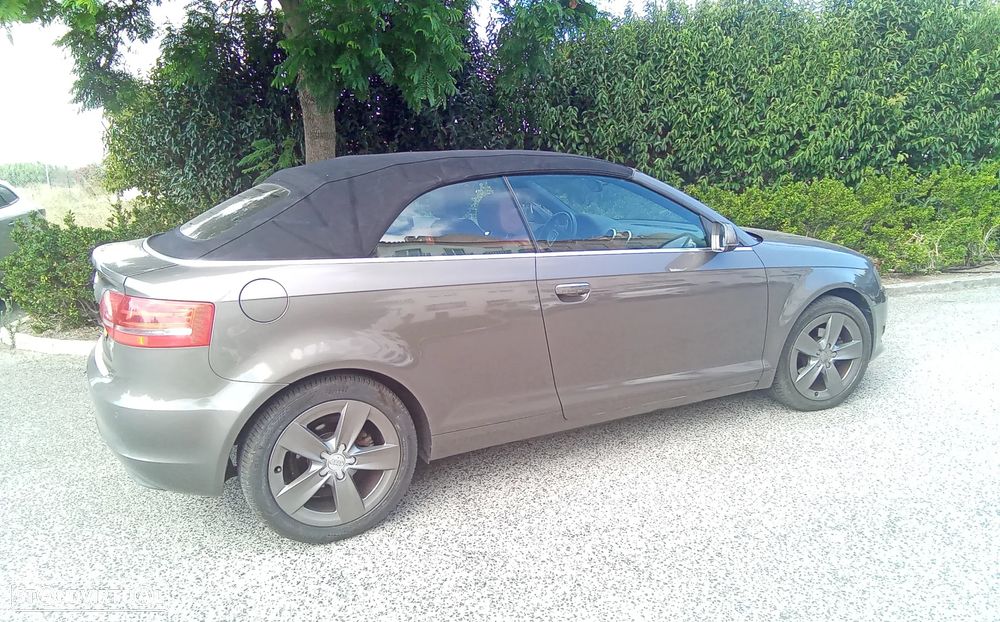 Audi A3 Cabrio 1.6 TDi DPF S line Sport Pack - 2