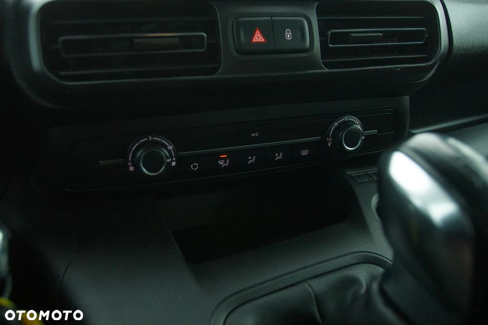 Opel Combo 1.5 D Start/Stop Elegance - 24