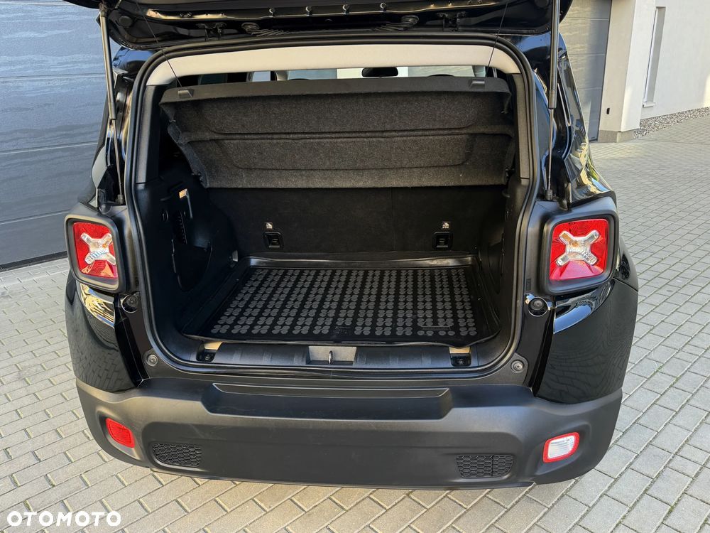 Jeep Renegade - 23