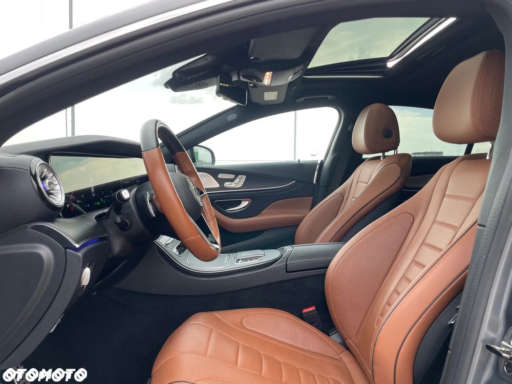 Mercedes-Benz CLS 300 d 4Matic 9G-TRONIC AMG Line - 15