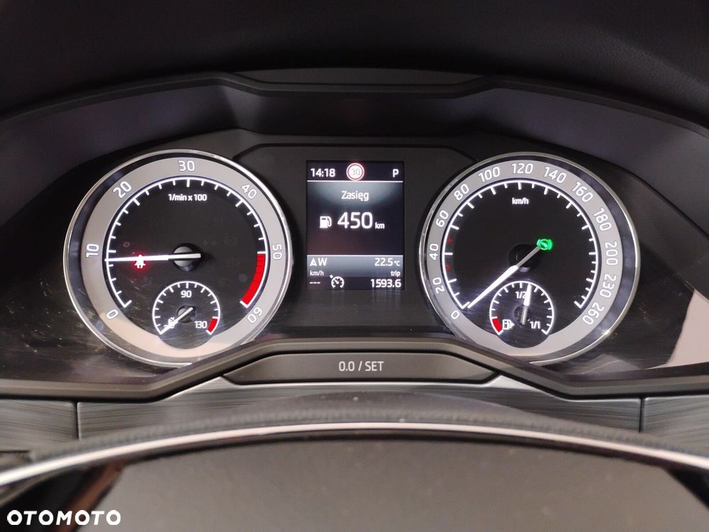 Skoda Superb 2.0 TDI SCR 4x4 Ambition DSG - 21