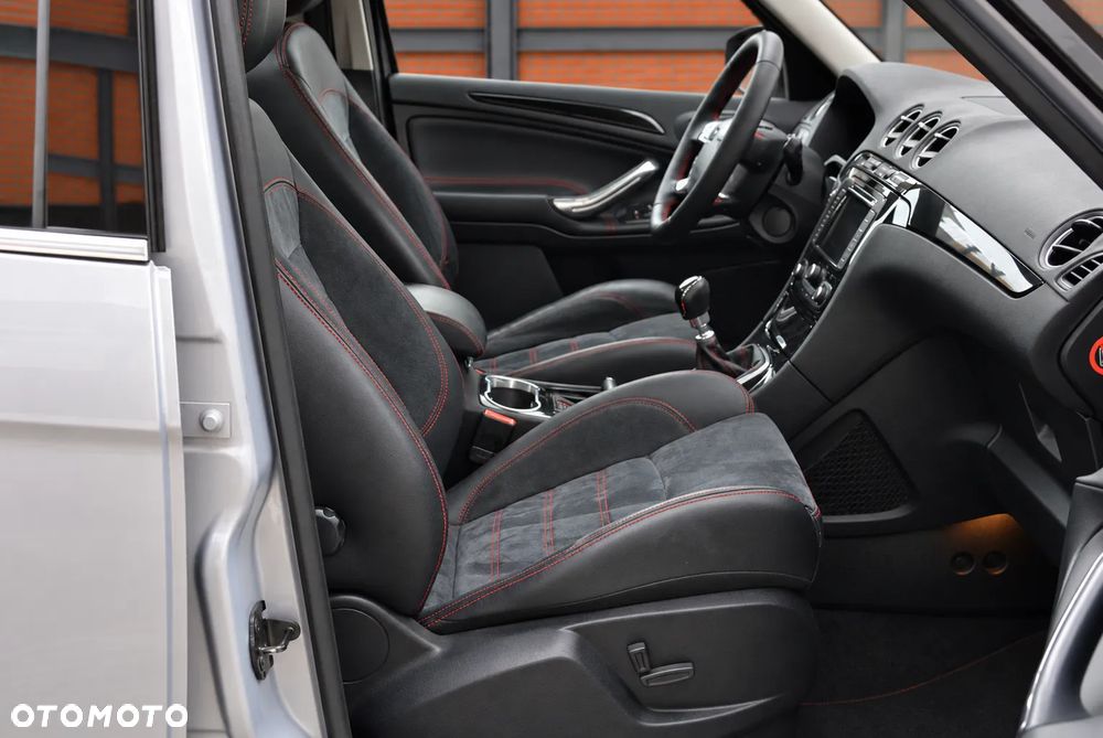 Ford S-Max - 22