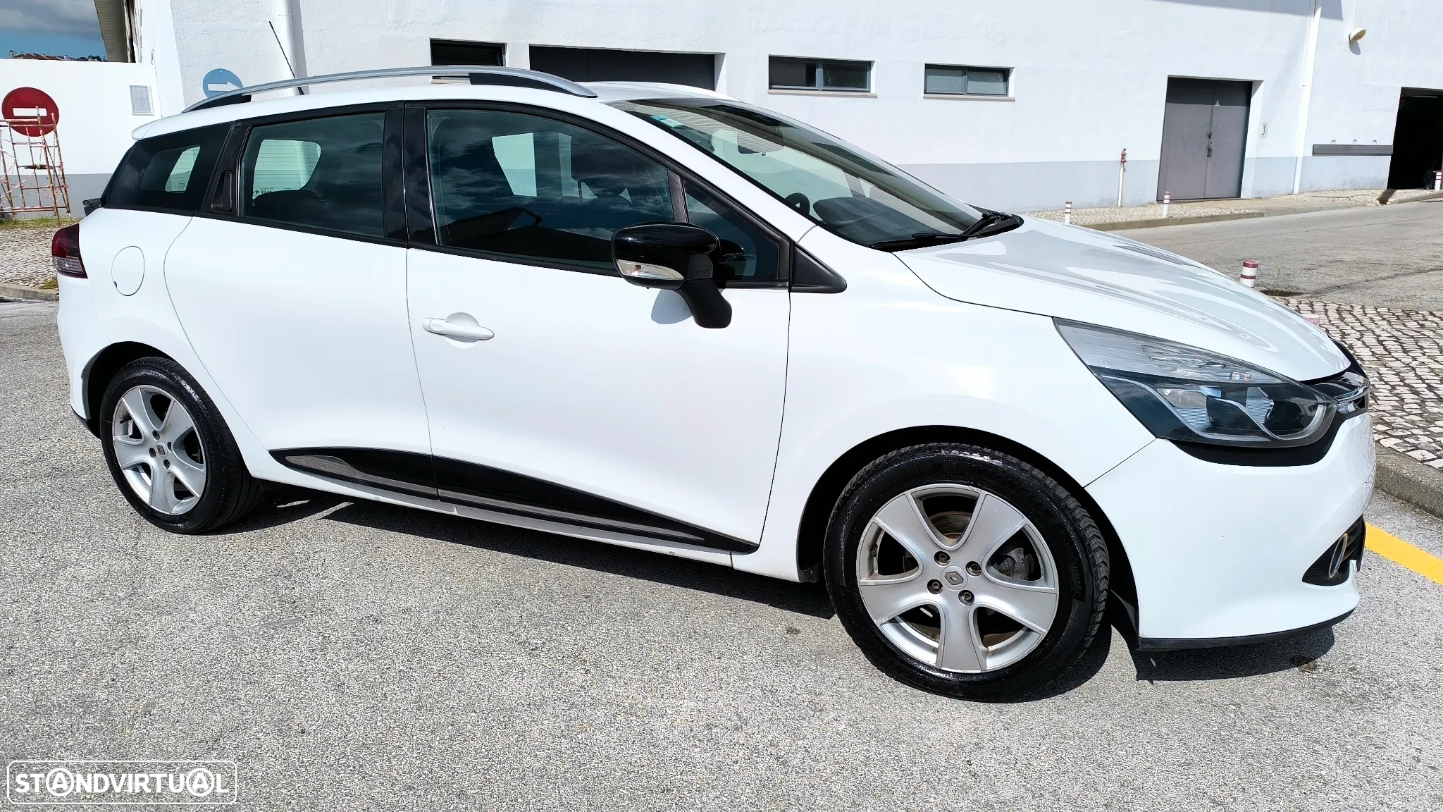 Renault Clio Sport Tourer 1.5 dCi Dynamique S - 42