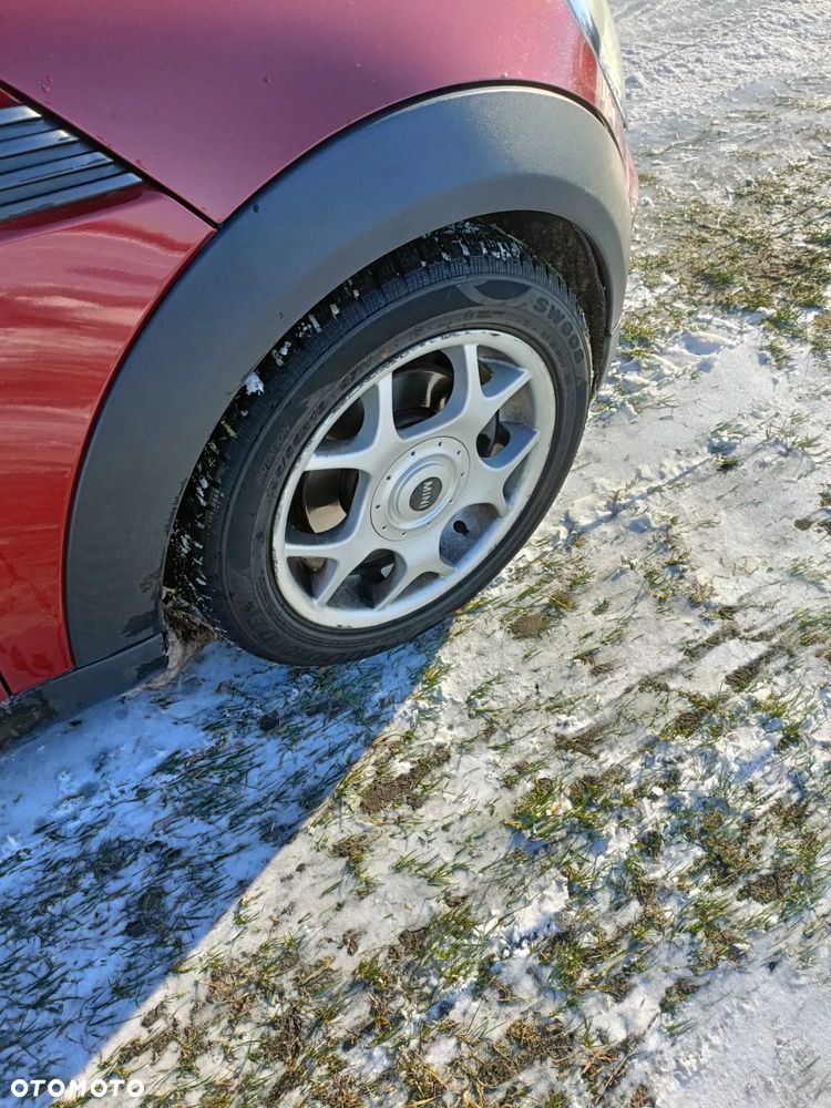 MINI Cooper Standard - 12