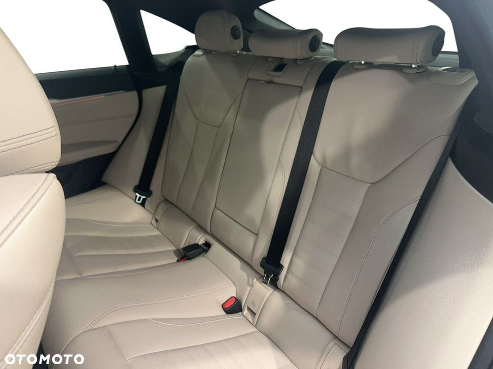 BMW Seria 4 - 12