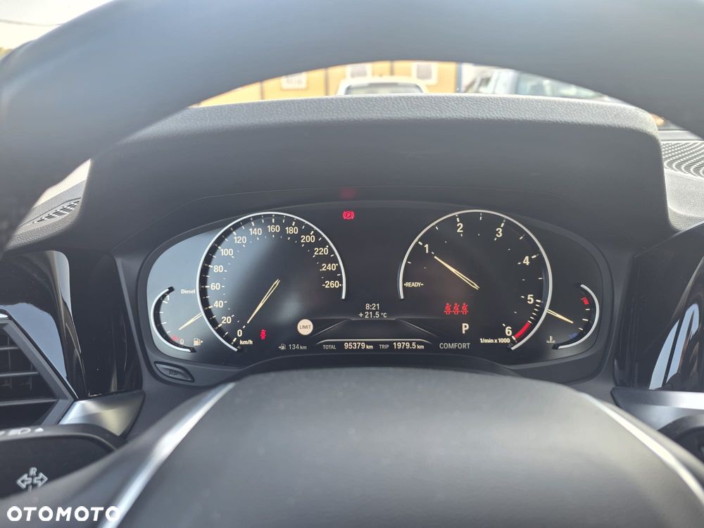BMW Seria 3 318d - 15