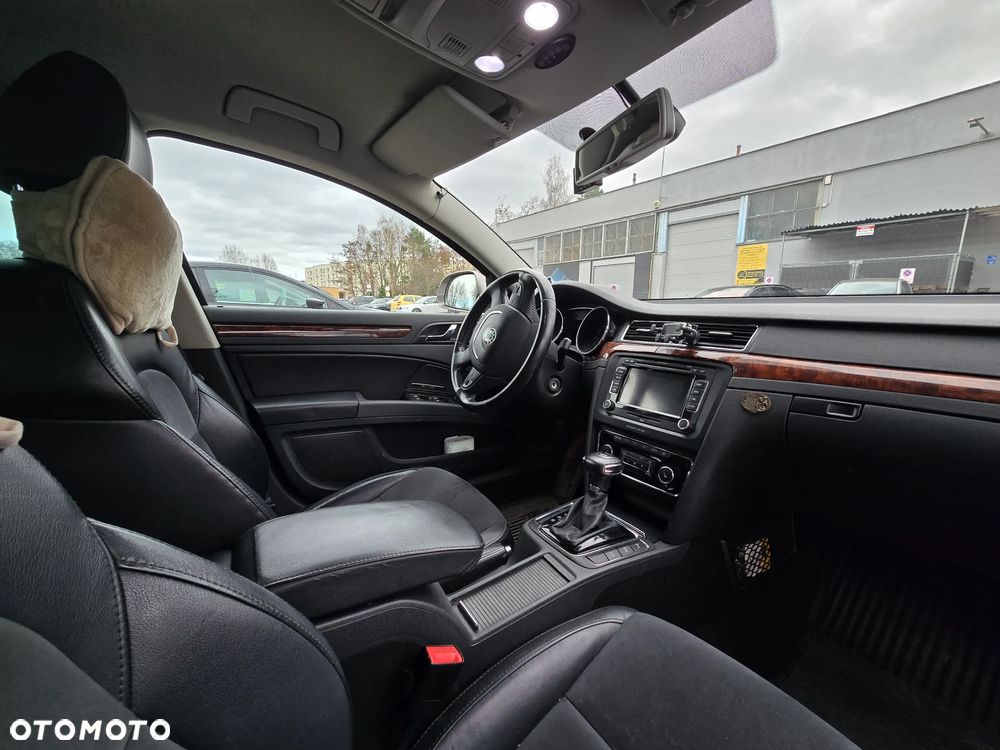 Skoda Superb 1.8 TSI Elegance DSG - 9