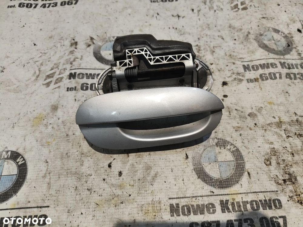 BMW E39 Klamka zewnętrzna prawa Titansilber 354/7 - 2