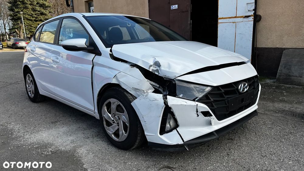 Hyundai i20 blue 1.2 Pure - 2