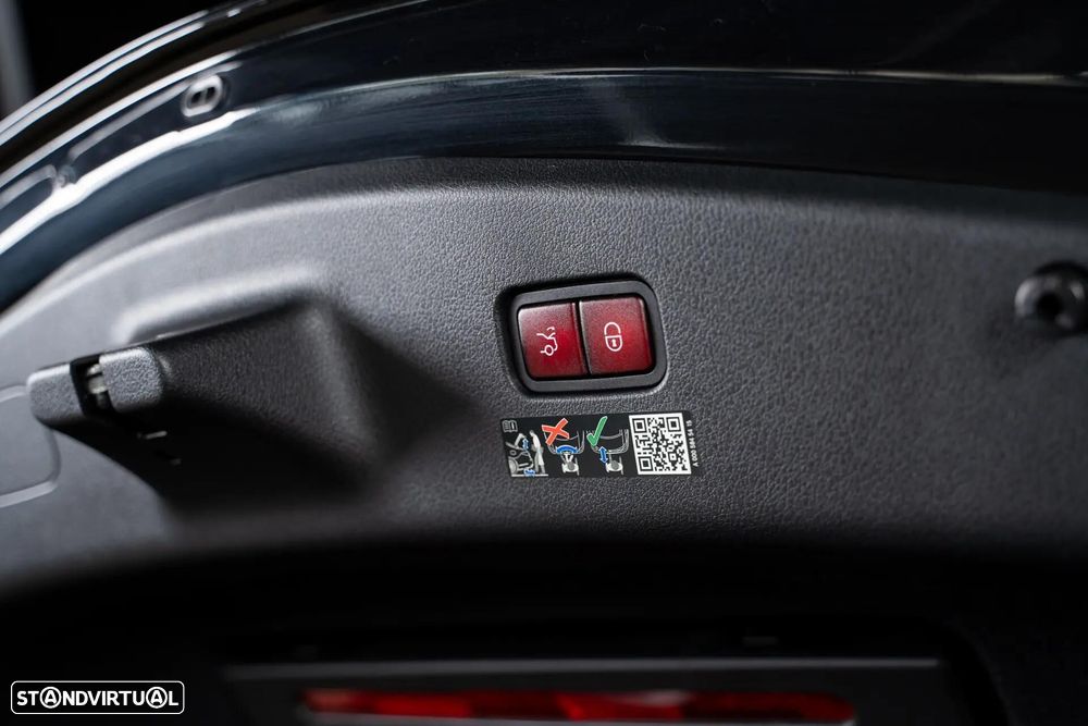 Mercedes-Benz CLE 300 e 9G-TRONIC Edition AMG Line - 57