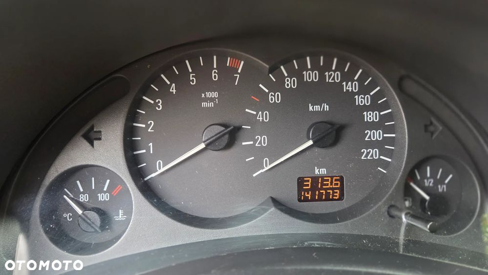 Opel Corsa 1.0 12V Base / Start - 5