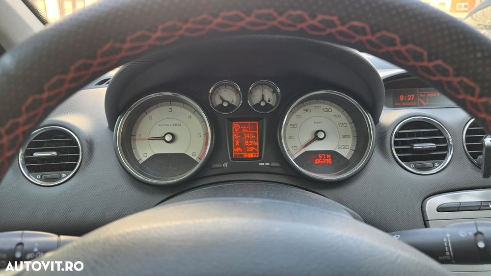 Peugeot 308 1.6HDi Confort Pack - 7