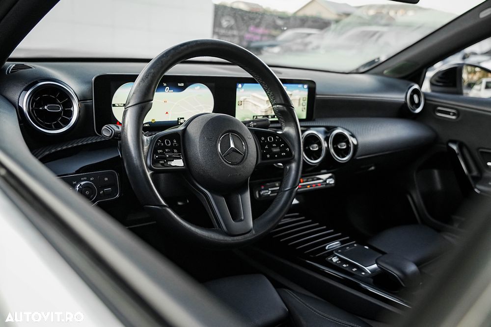 Mercedes-Benz A 200 7G-DCT Style - 24