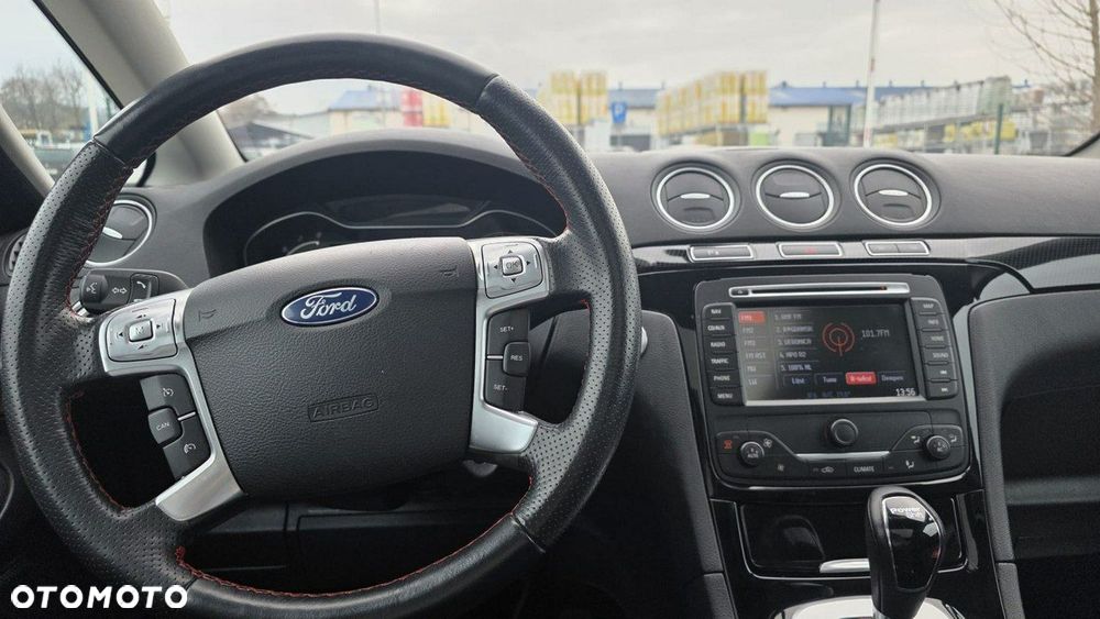 Ford S-Max - 9