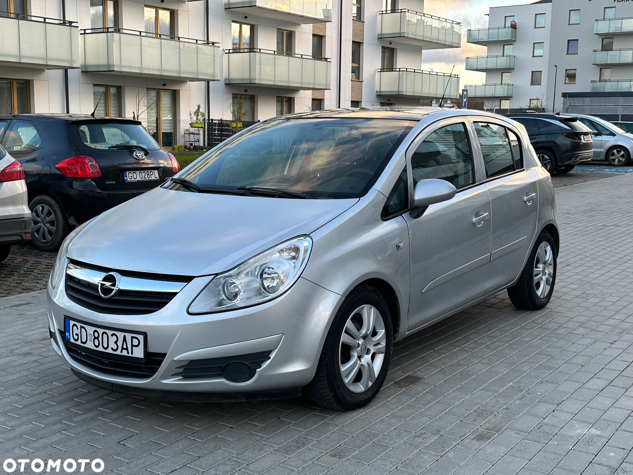 Opel Corsa 1.2 16V Edition - 3