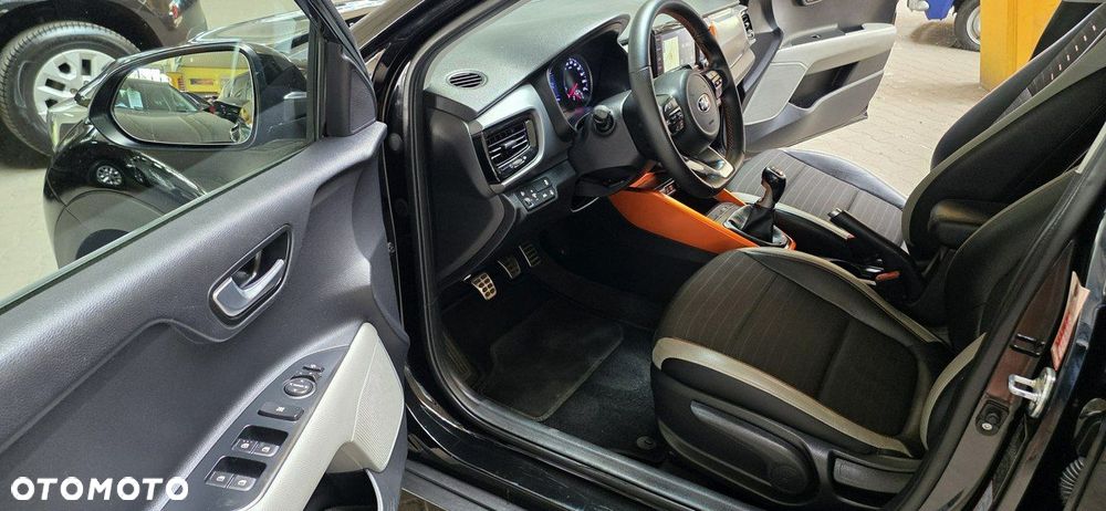 Kia Stonic - 10