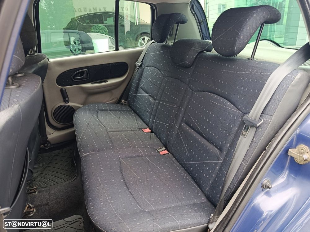 Renault Clio 1.5 dCi Expression - 11