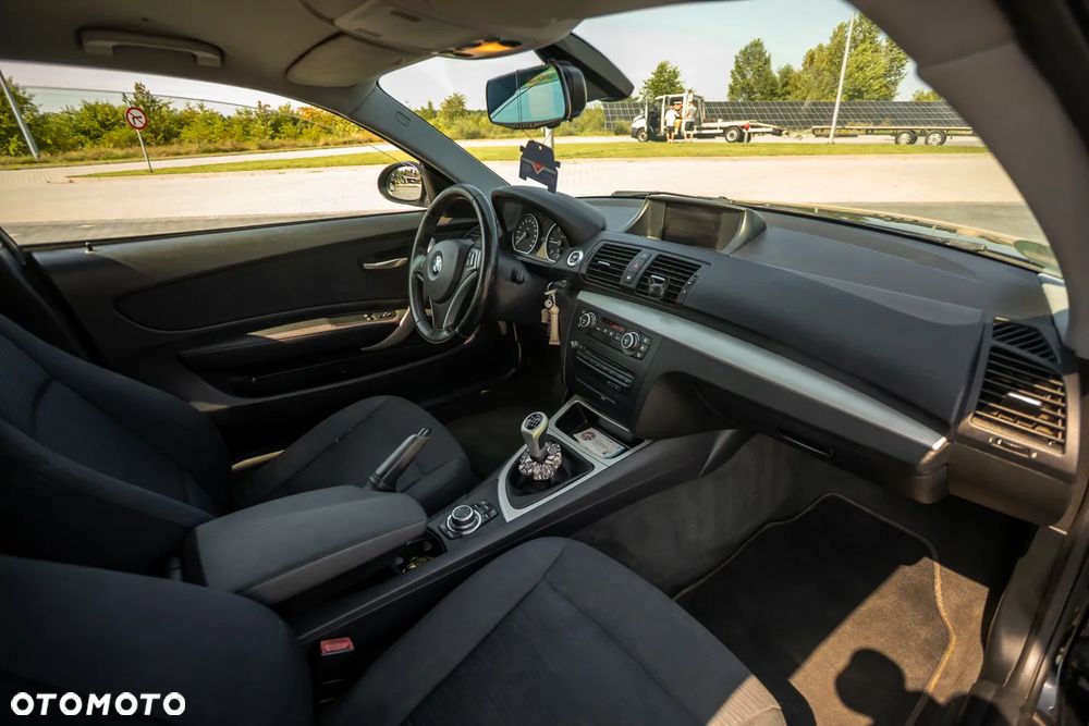BMW Seria 1 118d - 19