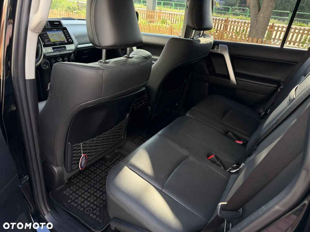 Toyota Land Cruiser LC 2.8 D-4D Executive - 25