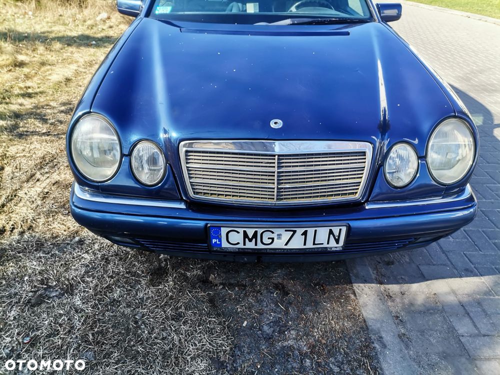 Mercedes-Benz Klasa E 290 TD Elegance - 13