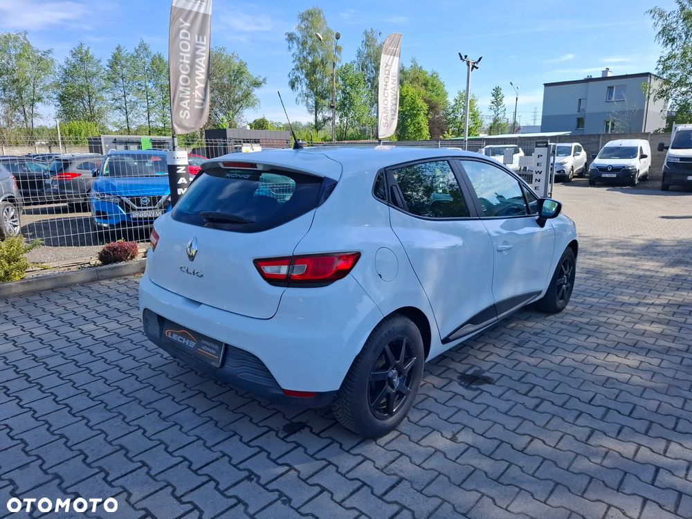 Renault Clio - 27