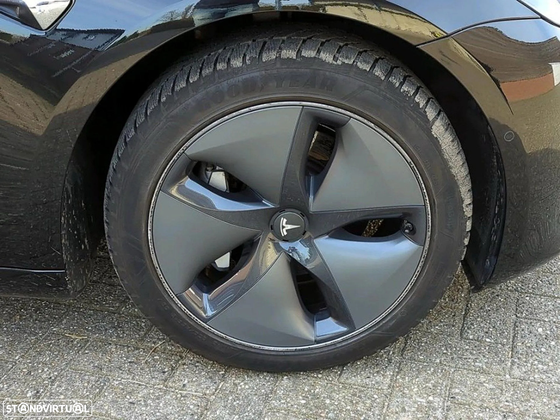 Tesla Model 3 Standard Range Plus RWD - 4