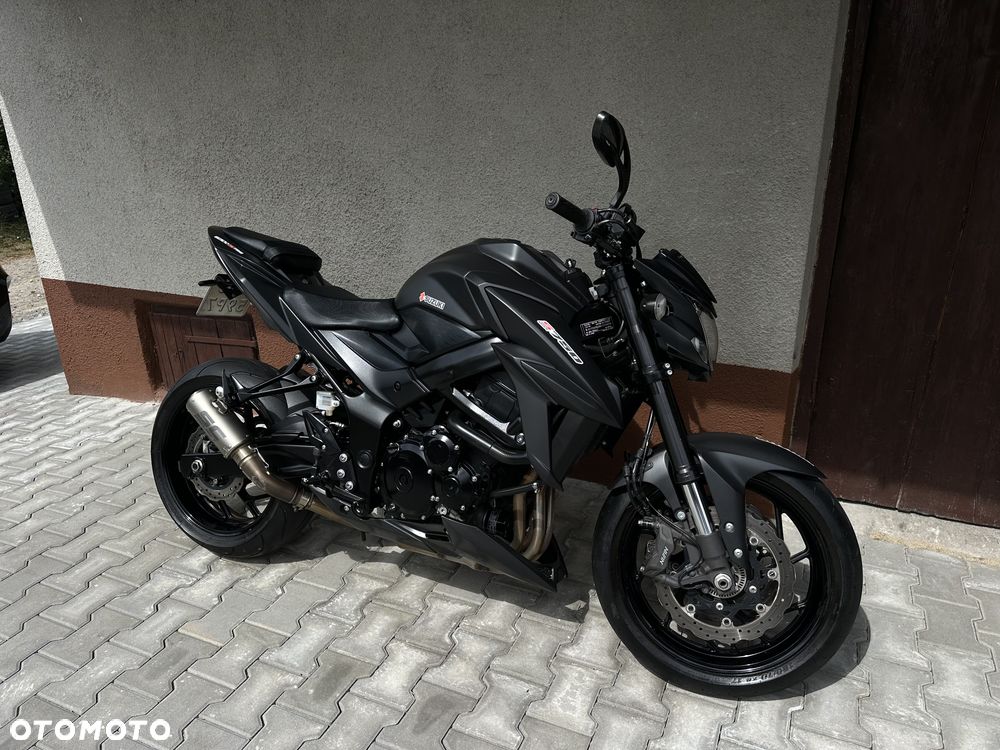 Suzuki GSX - 24