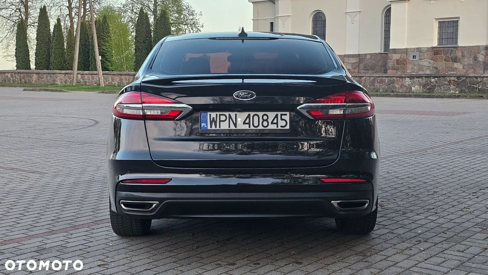 Ford Fusion - 7