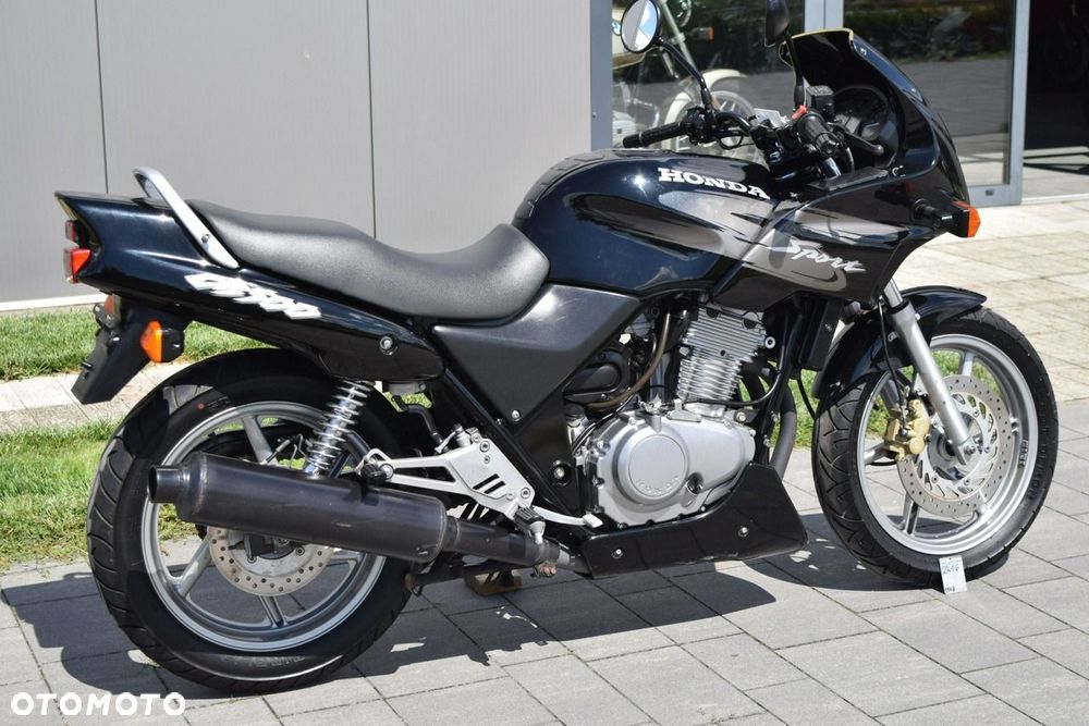 Honda CB - 2