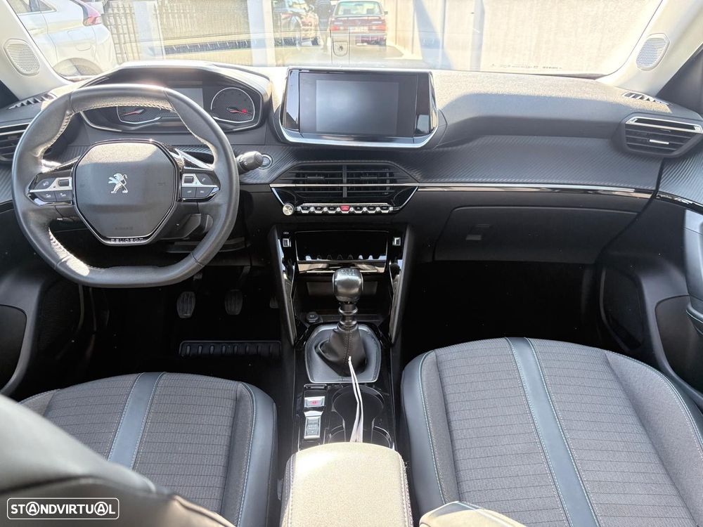 Peugeot 2008 1.2 PureTech Allure - 28