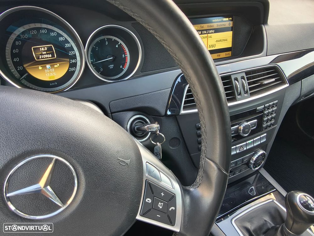 Mercedes-Benz C 220 Station CDI Avantgarde Edition - 28
