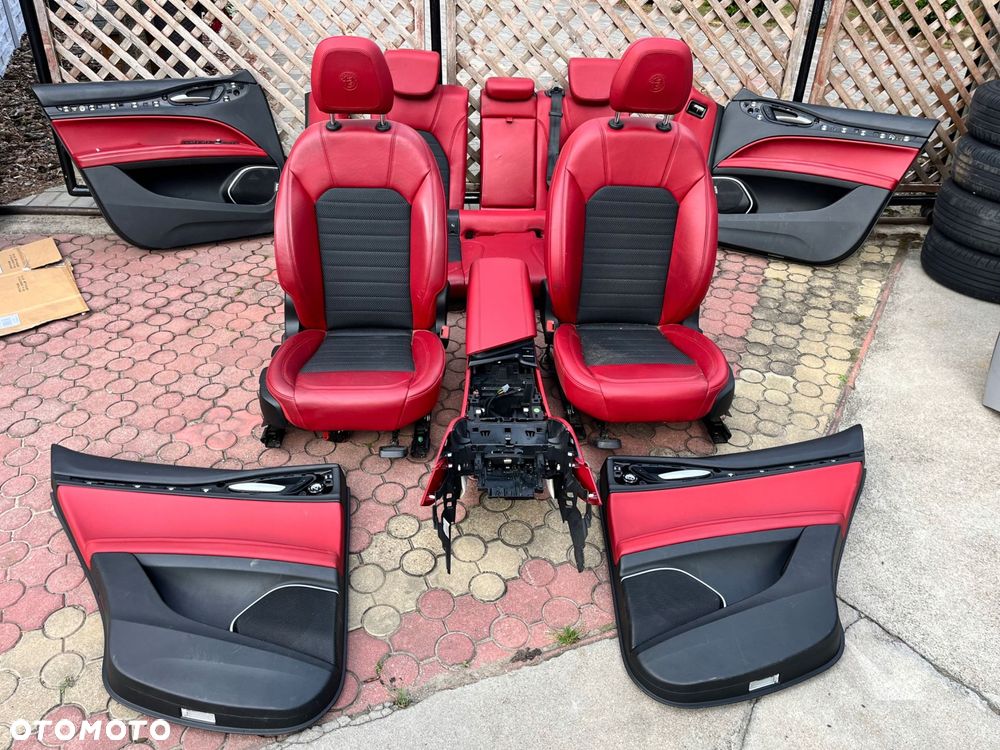 Fotele Pół skóry Tapicerki Alfa Romeo Stelvio - 1