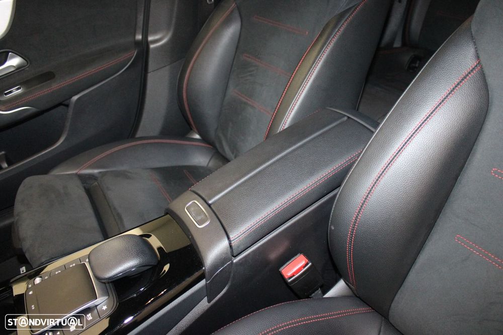Mercedes-Benz A 250 e AMG Line - 43