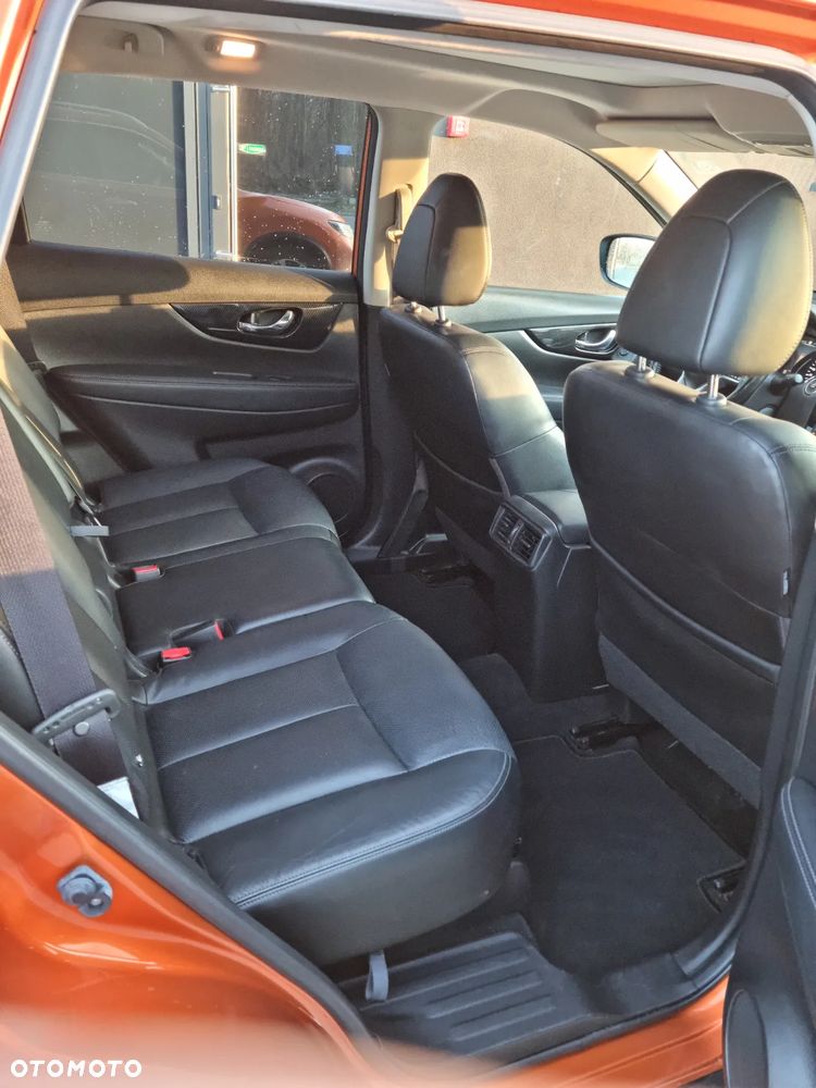 Nissan X-Trail 2.0 dCi ALL-MODE 4x4i Xtronic Tekna - 23