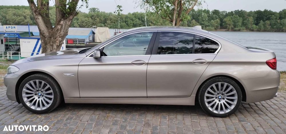 BMW Seria 5 520d Special Edition - 8