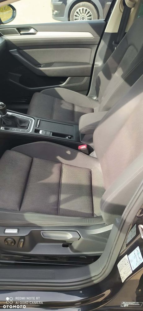 Volkswagen Passat - 19