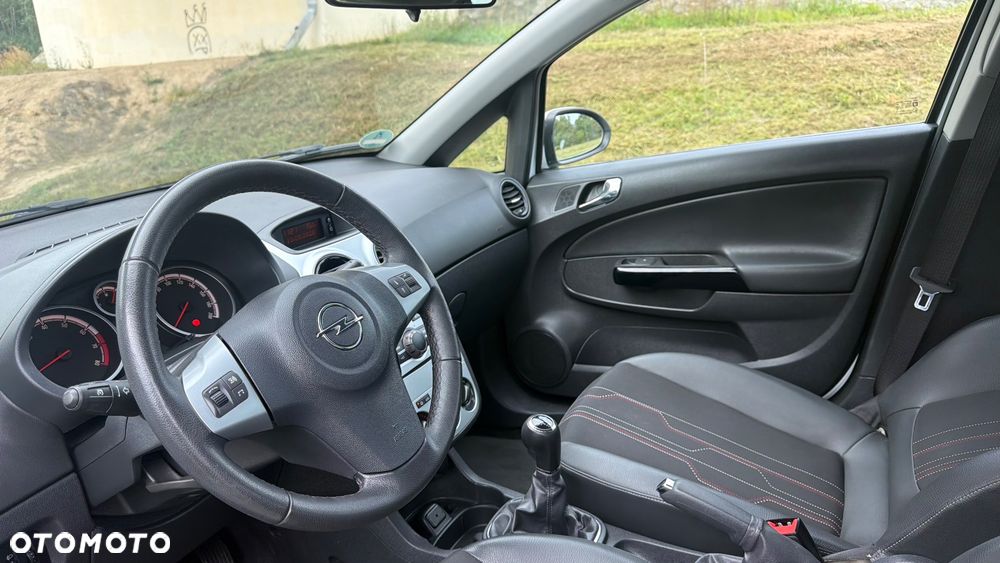 Opel Corsa 1.2 16V Cosmo - 20