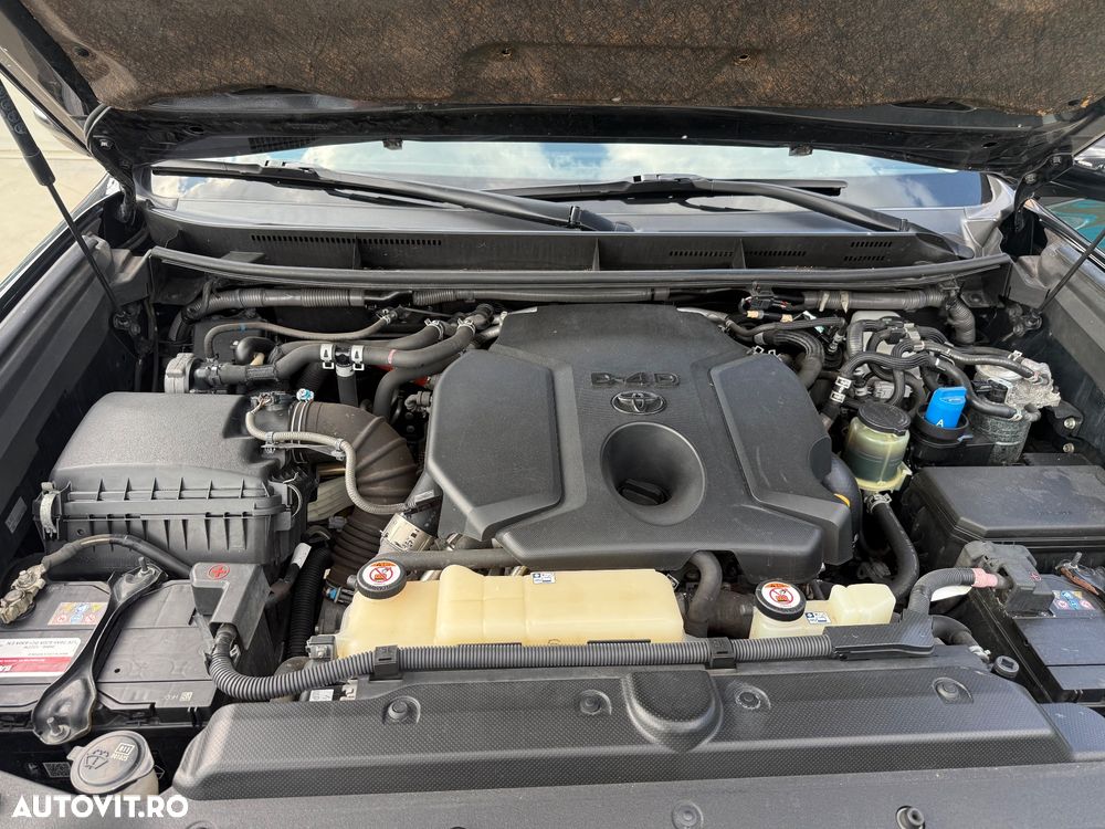 Toyota Land Cruiser 2.8l D-4D 204 CP A/T 7 locuri Luxury AVS Black - 28