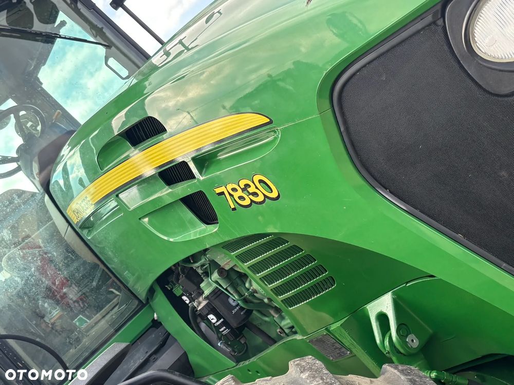 John Deere 7830 - 10