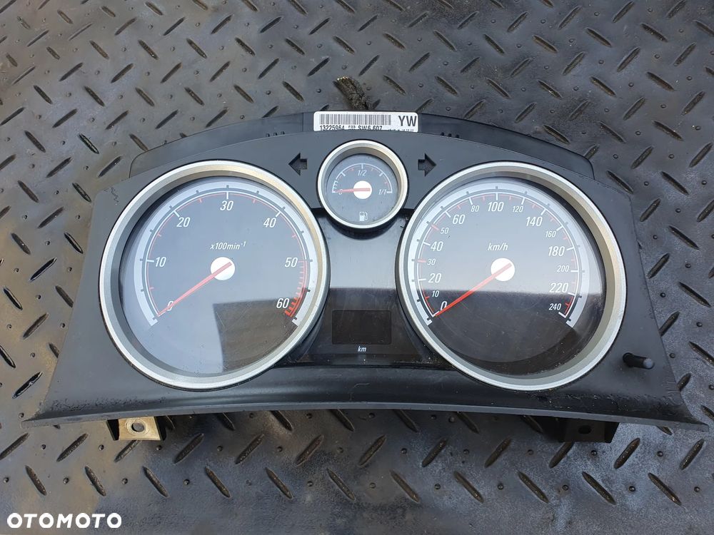 OPEL ZAFIRA B 1.9 CDTI LICZNIK 13225964 YW WERSJA EUROPEJSKA - 1