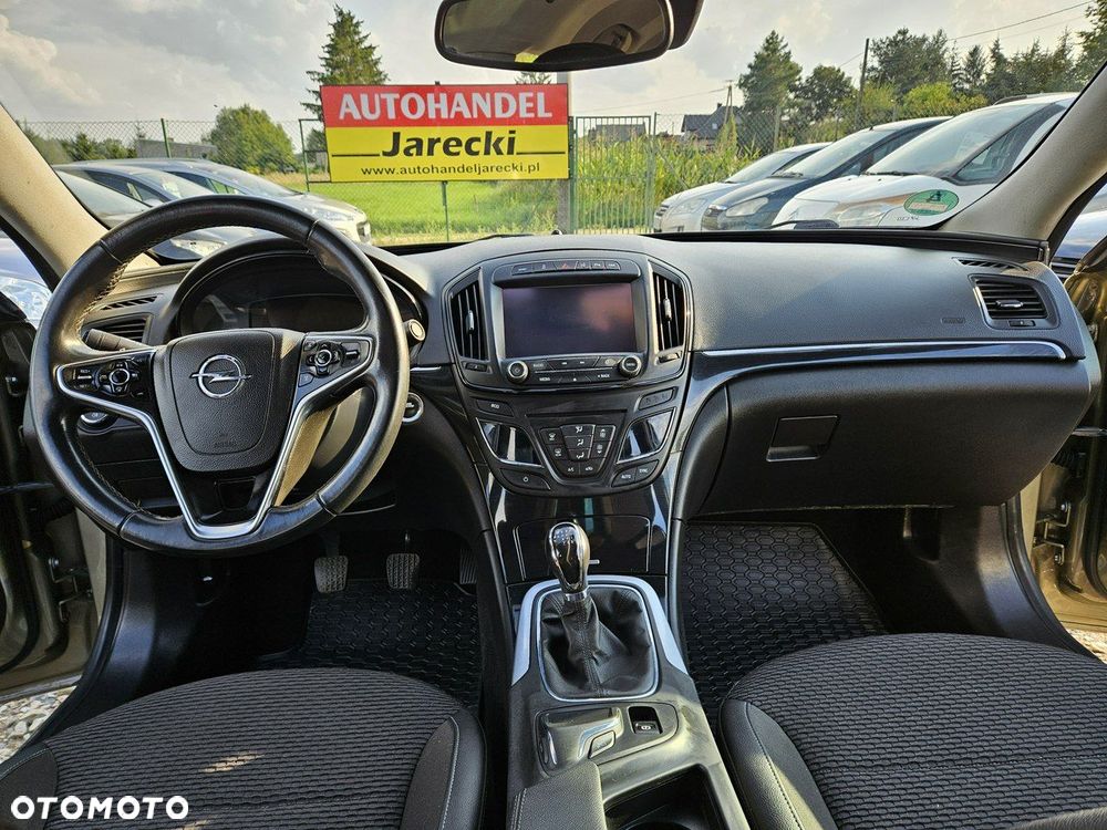 Opel Insignia - 12