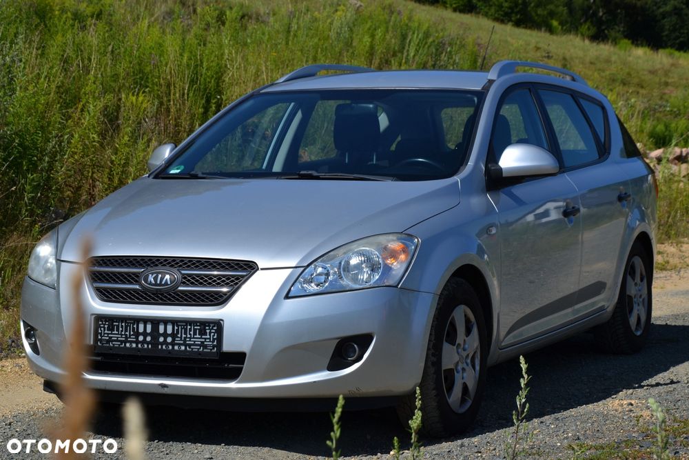 Kia Ceed 1.6 Comfort + - 1