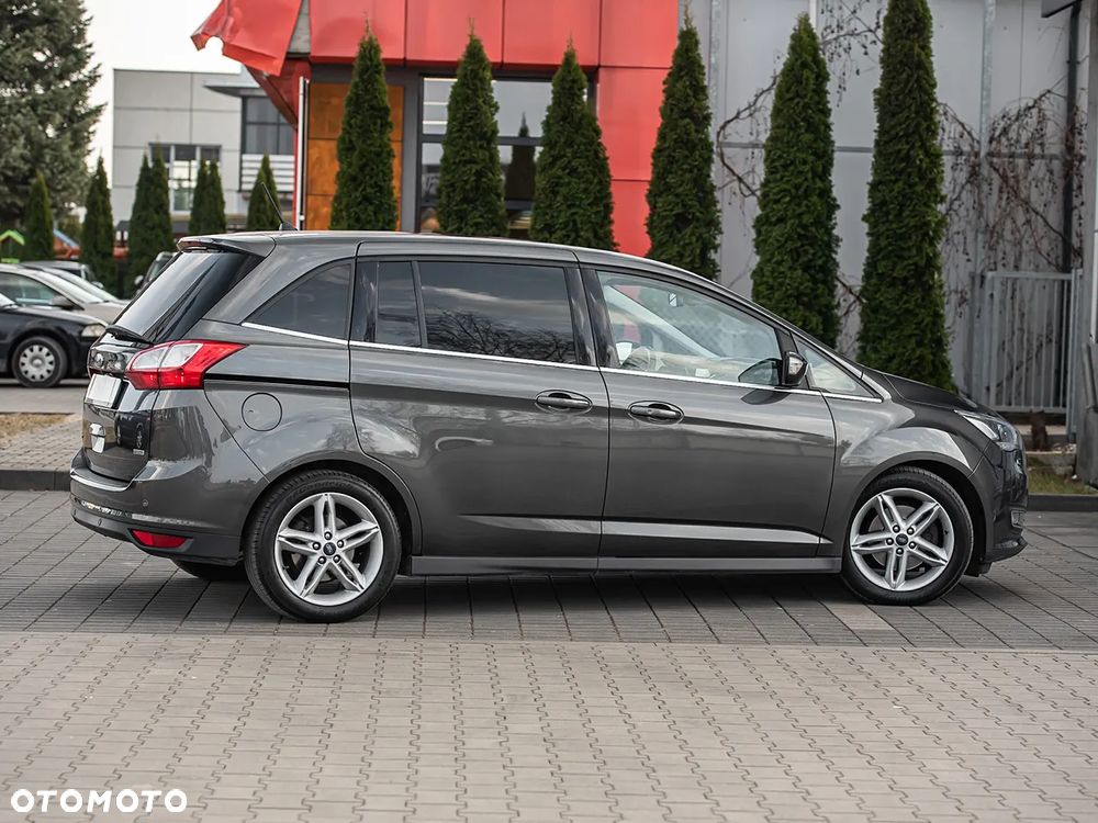 Ford Grand C-MAX - 15