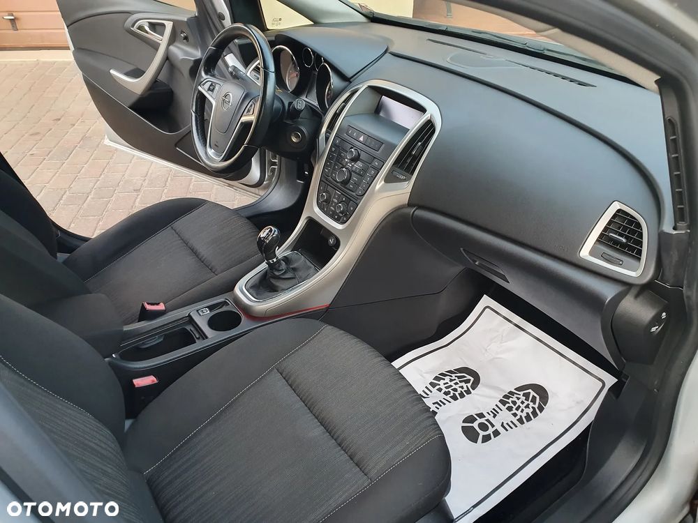 Opel Astra 1.4 Turbo - 17