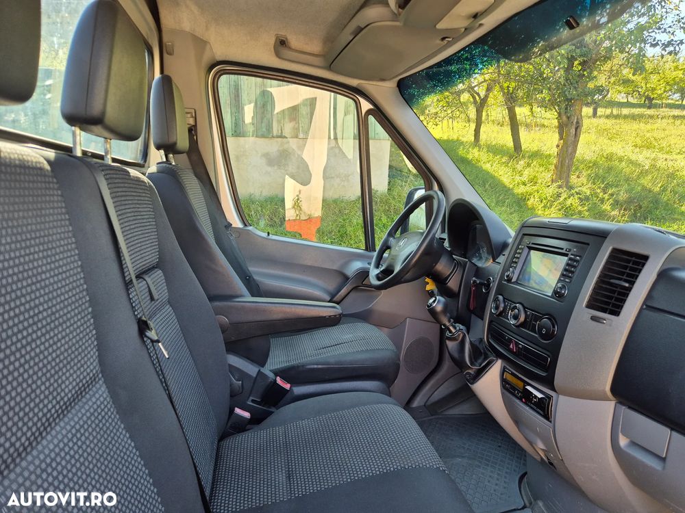 Mercedes-Benz Sprinter - 5