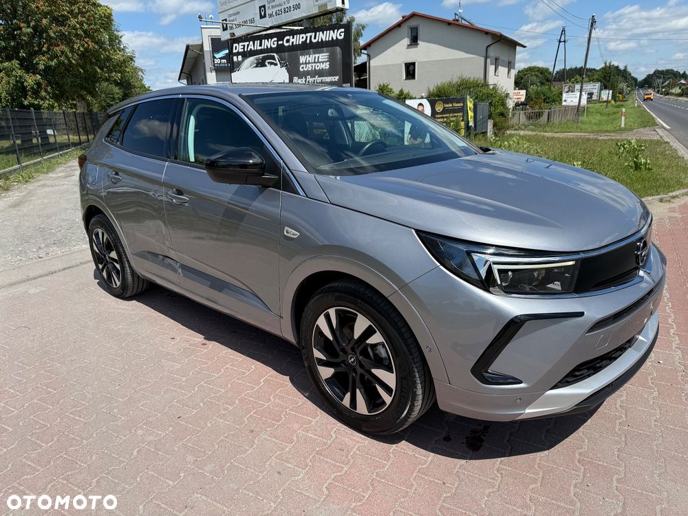 Opel Grandland 1.5 D Automatik Business Elegance - 3