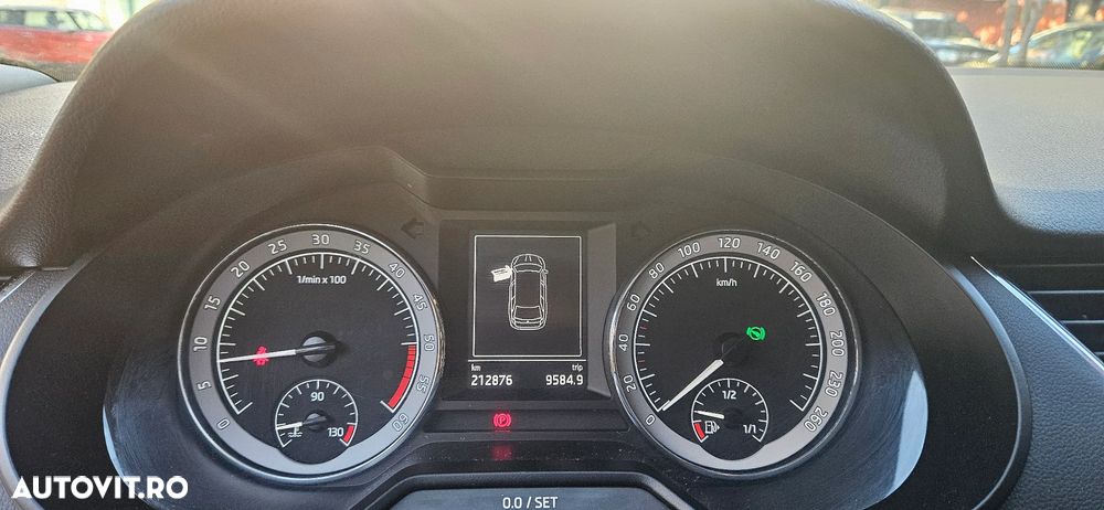 Skoda Octavia 2.0 TDI DSG Premium Edition - 6